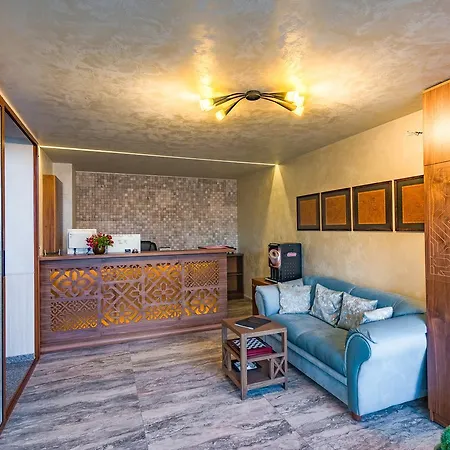 Apartment In Diamond Complex *